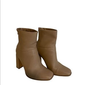 Size 6–tan booties